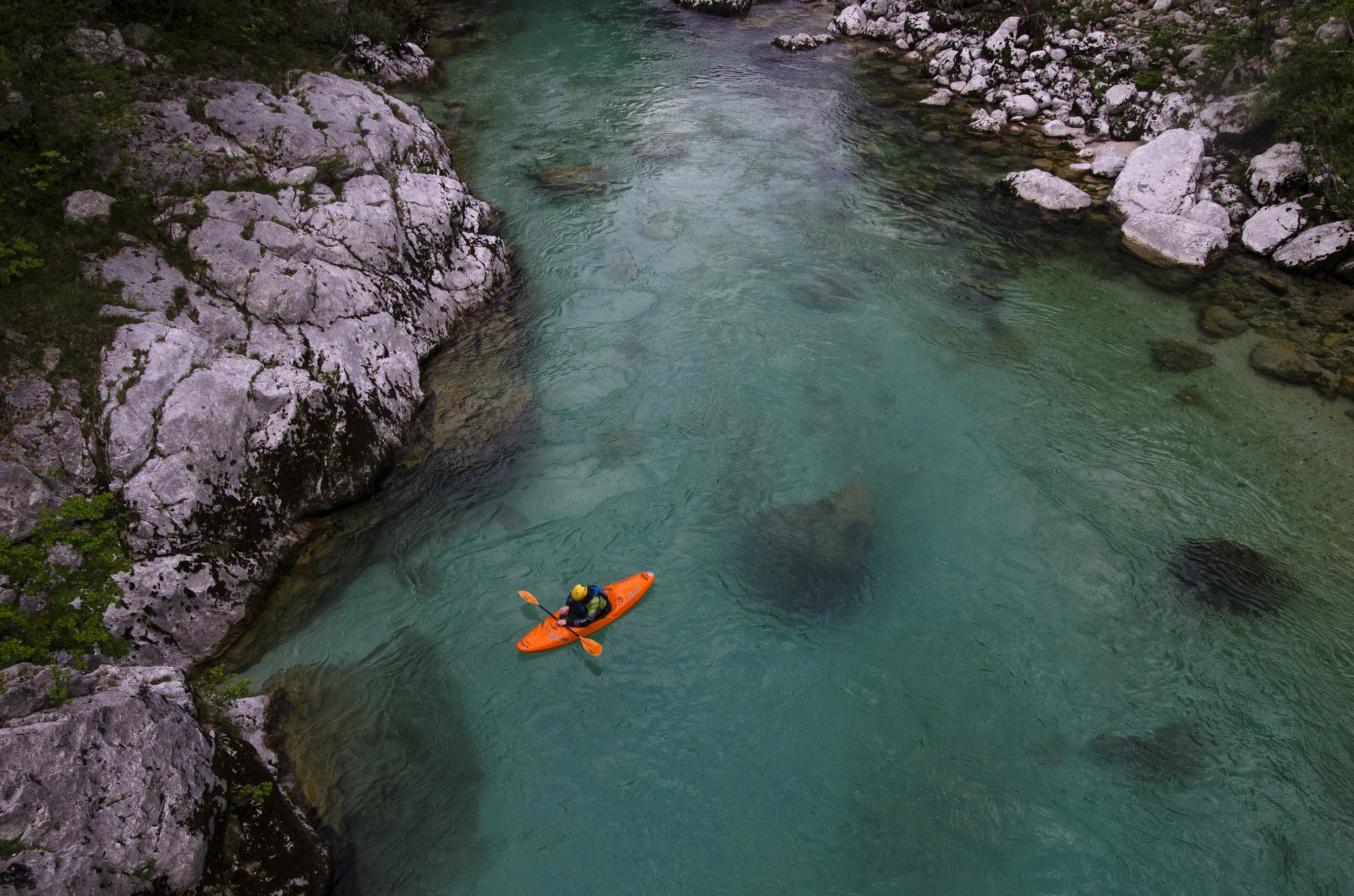 The Differences Between Rafting and Kayaking