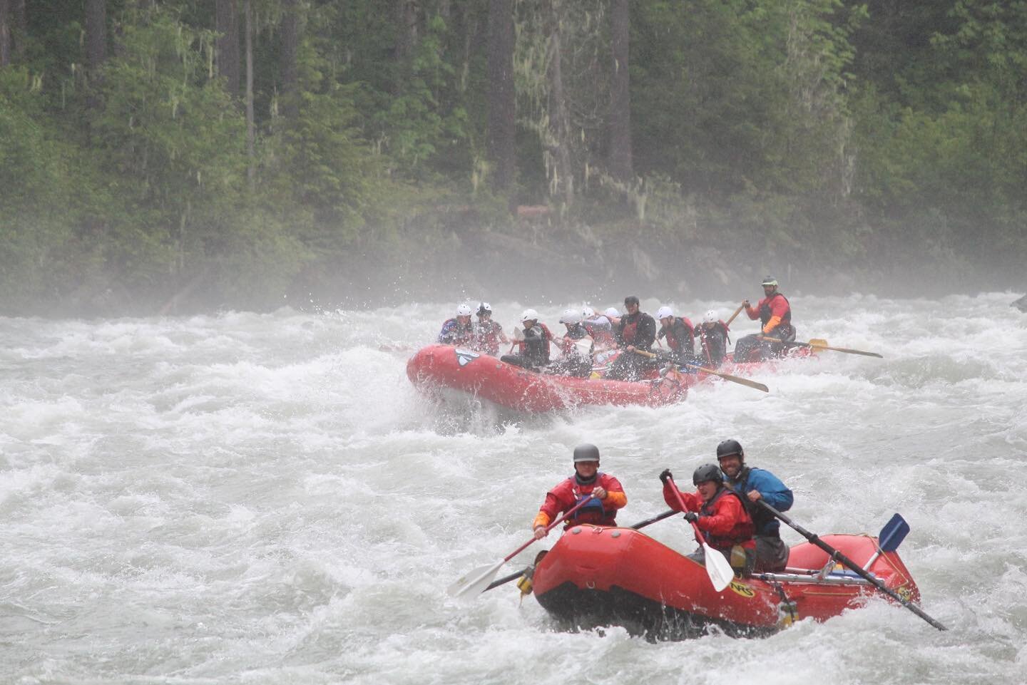 Paddling all forward into another weekend of boating! 

Photos taken on Sauk/Suiattle land

#Whitewater #SaukRiver #Rafting #TriadRiverTours #Washington