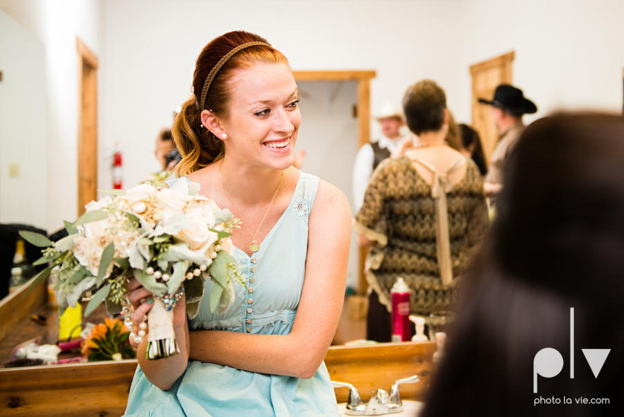 Brittany Garrett Simmons Wedding Weatherford Lucia Bitnar Foster Blue barn rustic blue dessert Sarah Whittaker Photo La Vie-14.JPG