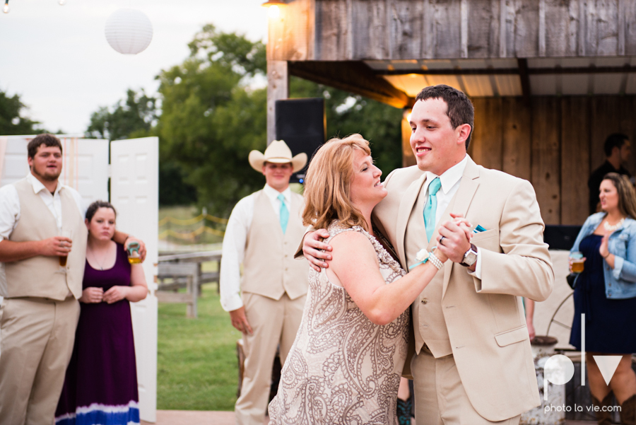 Brittany Garrett Simmons Wedding Weatherford Lucia Bitnar Foster Blue barn rustic blue dessert Sarah Whittaker Photo La Vie-47.JPG