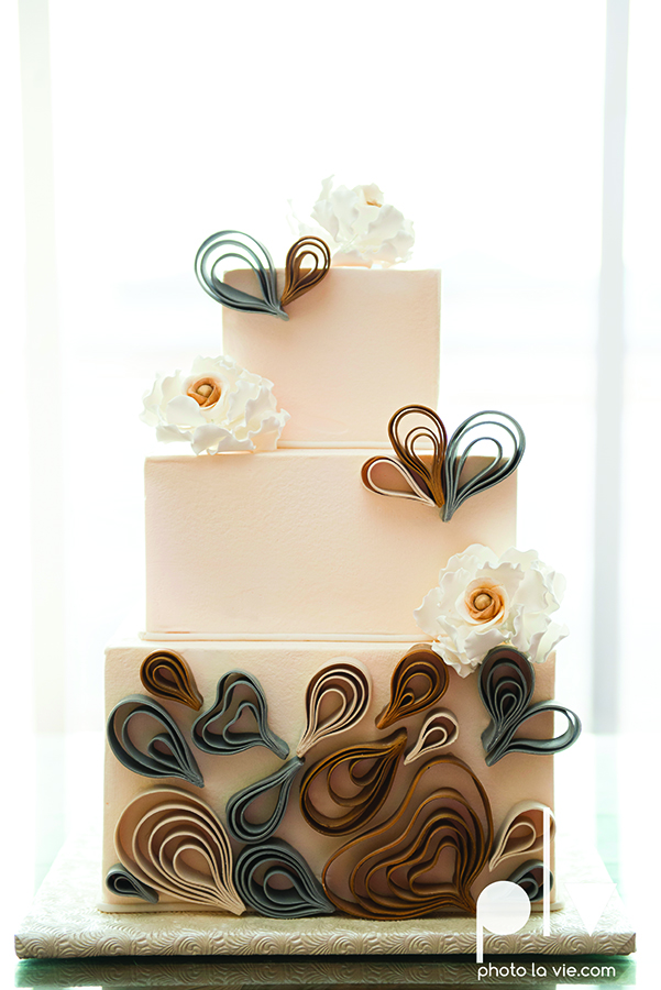 A Quilled Cake Creme De La Creme Fort Worth Bakery Wedding Custom Sarah Whittaker Photo La Vie.jpg