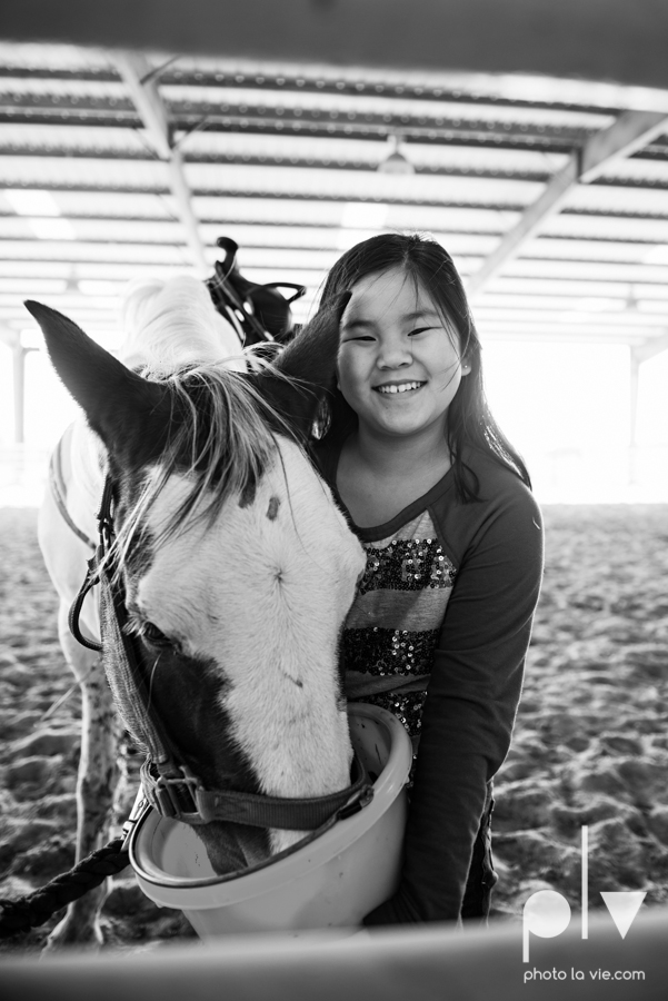 Jaden Birthday Party 10 girl horse ride YMCA equestrian Fort Worth country baskets picnic chocolate Creme De La Creme Photo La Vie Sarah Whittaker-32.JPG