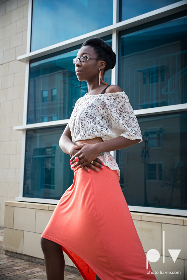 Nyeisha Graduation Portrait Session coral cap gown campus UTA texas Photo La Vie by Sarah Whittaker-4.JPG