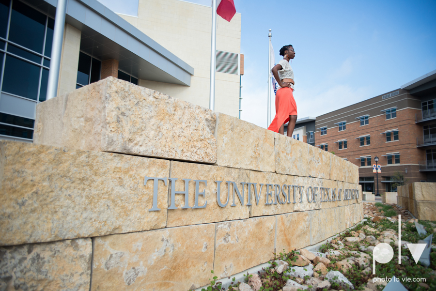 Nyeisha Graduation Portrait Session coral cap gown campus UTA texas Photo La Vie by Sarah Whittaker-7.JPG