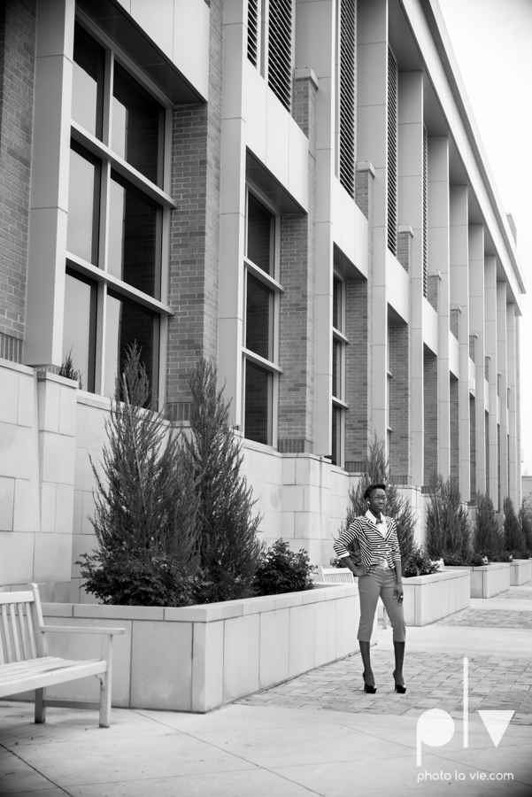 Nyeisha Graduation Portrait Session coral cap gown campus UTA texas Photo La Vie by Sarah Whittaker-16.JPG