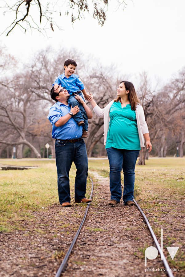 Valdez family maternity mini portrait session Fort Worth Trinity park outdoor track train spring baby brother Sarah Whittaker Photo La Vie-6.JPG