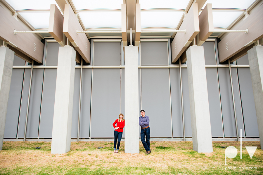 Shonnah Dan engagement portrait session fort worth the modern kimball piano art museum texas spring urban Sarah Whittaker Photo La Vie-13.JPG