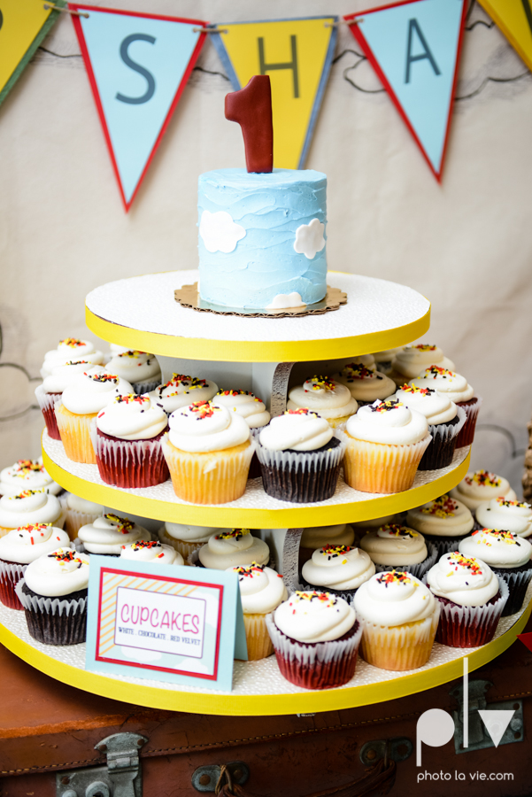 Dainty Dahlias first birthday baby boy airplane maps banners event Photo La Vie-7.JPG