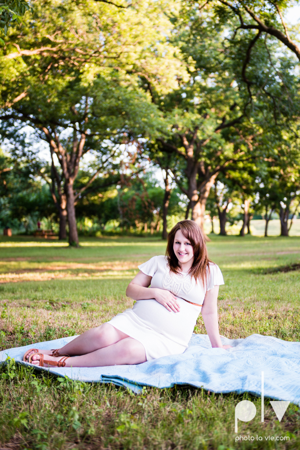 Brittany Garrett Baby Maternity couple Oliver Nature Park texas boy shoes Sarah Whittaker Photo La Vie-1.JPG