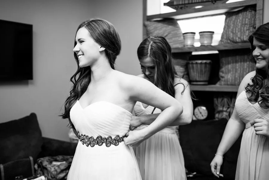 Wedding Live Oak Music Hall summer burlap lace pink retro modern Photo La Vie-2.JPG