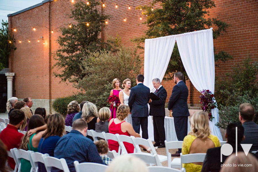 Ft Worth Wedding DFW photography 809 Vickery creme cake bridal sequin navy raspberry architecture gown modern industrial food truck Sarah Whittaker Photo La Vie-37.JPG