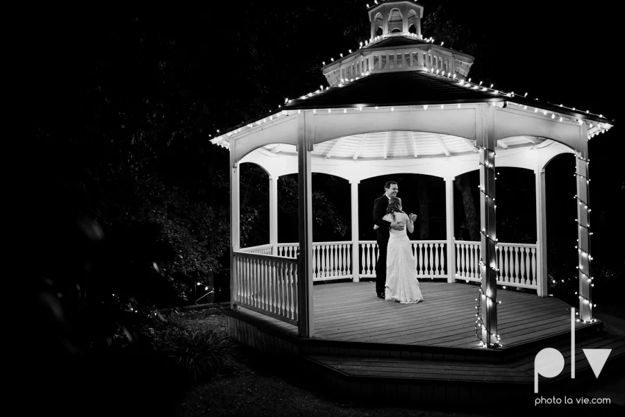 Wedding Chapel DFW photography October bride groom-22.JPG