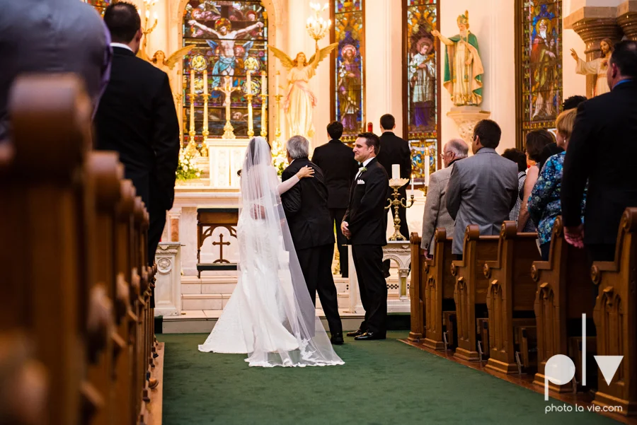 Fort Worth DFW Wedding photography downtown St Patricks Cathedral Ettas Place The Reata Rooftop Lip Service Creme de le Creme lace gold Sarah Whittaker Photo La Vie-23.JPG