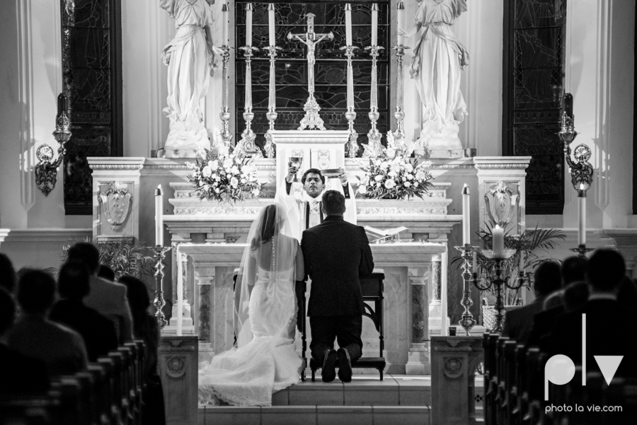 Fort Worth DFW Wedding photography downtown St Patricks Cathedral Ettas Place The Reata Rooftop Lip Service Creme de le Creme lace gold Sarah Whittaker Photo La Vie-36.JPG