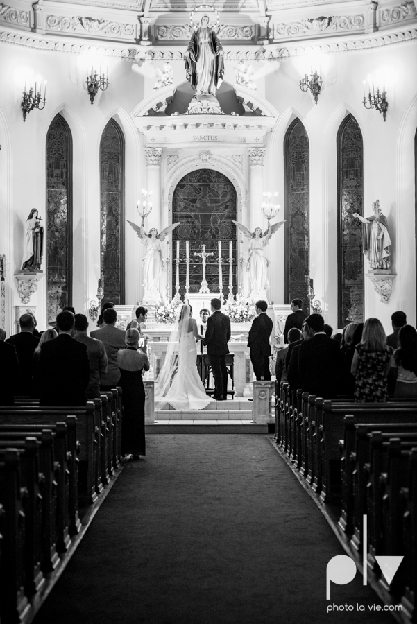 Fort Worth DFW Wedding photography downtown St Patricks Cathedral Ettas Place The Reata Rooftop Lip Service Creme de le Creme lace gold Sarah Whittaker Photo La Vie-39.JPG