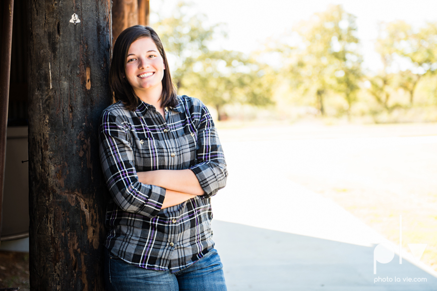 Fall Autumn mini sessions photography portrait family Fort Worth DFW Texas Van Zandt Cottage outdoors trees field fence Sarah Whittaker Photo La Vie-3.JPG