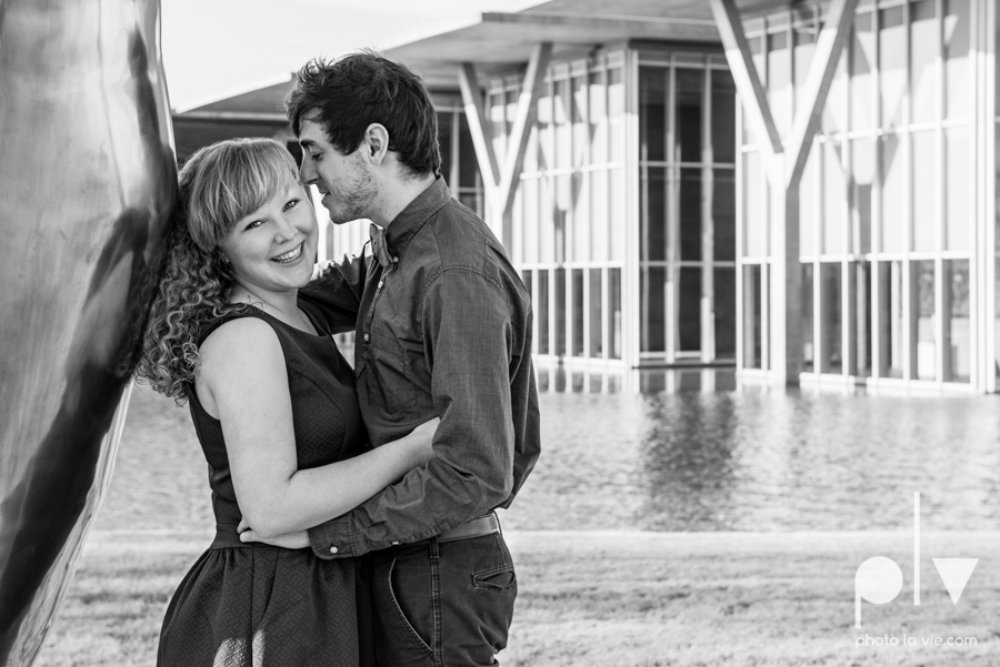 Marie Cord Fort Worth Engagement session Modern Art Museum Kimbell Piano architecture downtown urban wall wedding Sarah Whittaker Photo La Vie-2.JPG