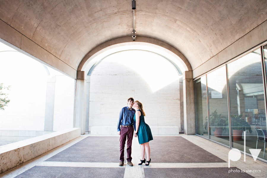 Marie Cord Fort Worth Engagement session Modern Art Museum Kimbell Piano architecture downtown urban wall wedding Sarah Whittaker Photo La Vie-9.JPG