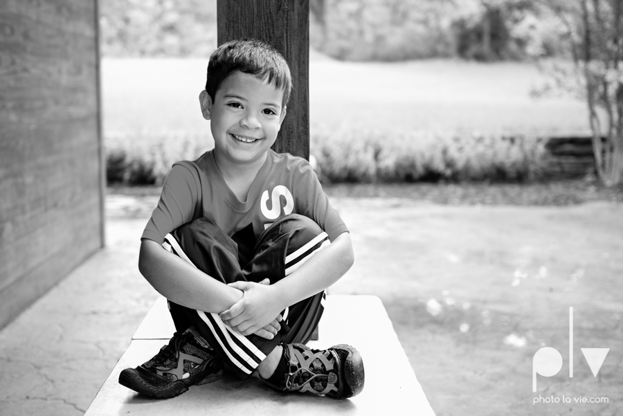 Valdez family mini session Mansfield DFW TX Oliver Nature Park spring outdoors bridge boys Sarah Whittaker Photo La Vie-1.JPG