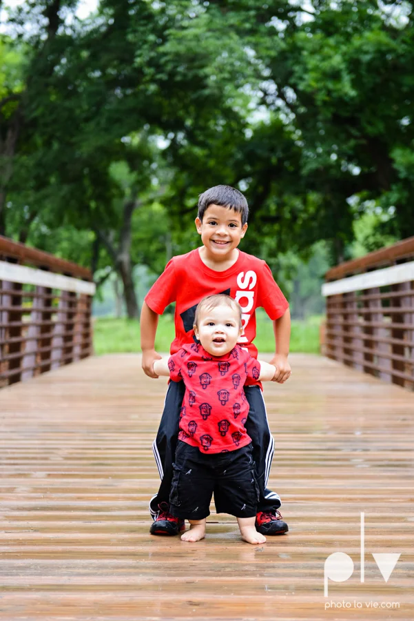 Valdez family mini session Mansfield DFW TX Oliver Nature Park spring outdoors bridge boys Sarah Whittaker Photo La Vie-6.JPG