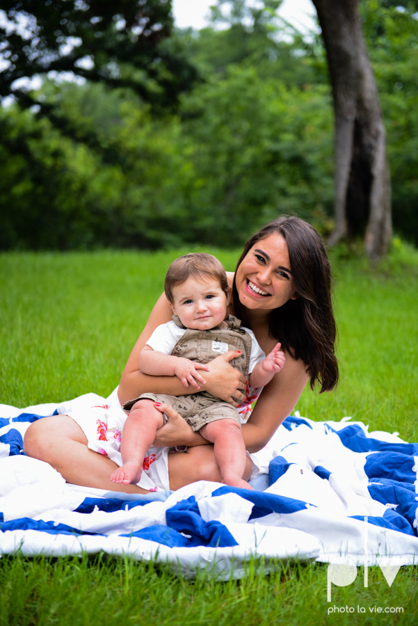 Boy turns 1 one mansfield texas oliver nature park blue blanket trees outdoors Sarah Whittaker Photo La Vie-1.JPG