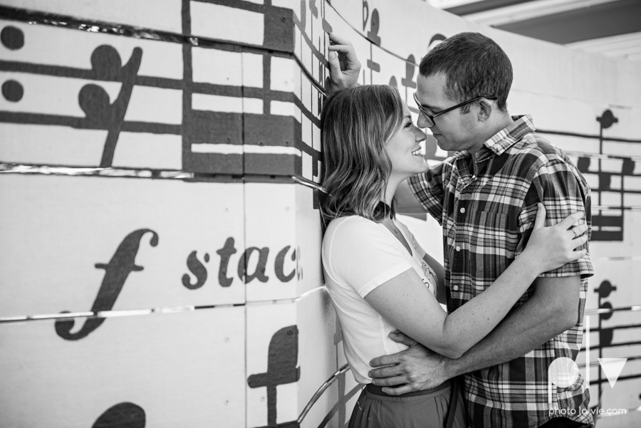 kate jeff engagement photo session dallas texas bishop arts district oak cliff park emporium pies urban walls trees ring french Sarah Whittaker Photo La Vie-5.JPG