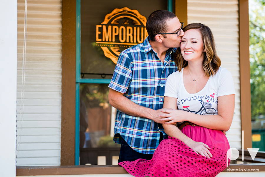 kate jeff engagement photo session dallas texas bishop arts district oak cliff park emporium pies urban walls trees ring french Sarah Whittaker Photo La Vie-3.JPG