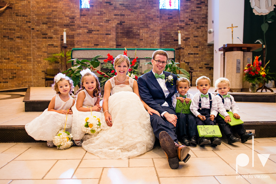 LindsayJohn Wedding Fort Worth catholic country green navy Photo La Vie-1.JPG