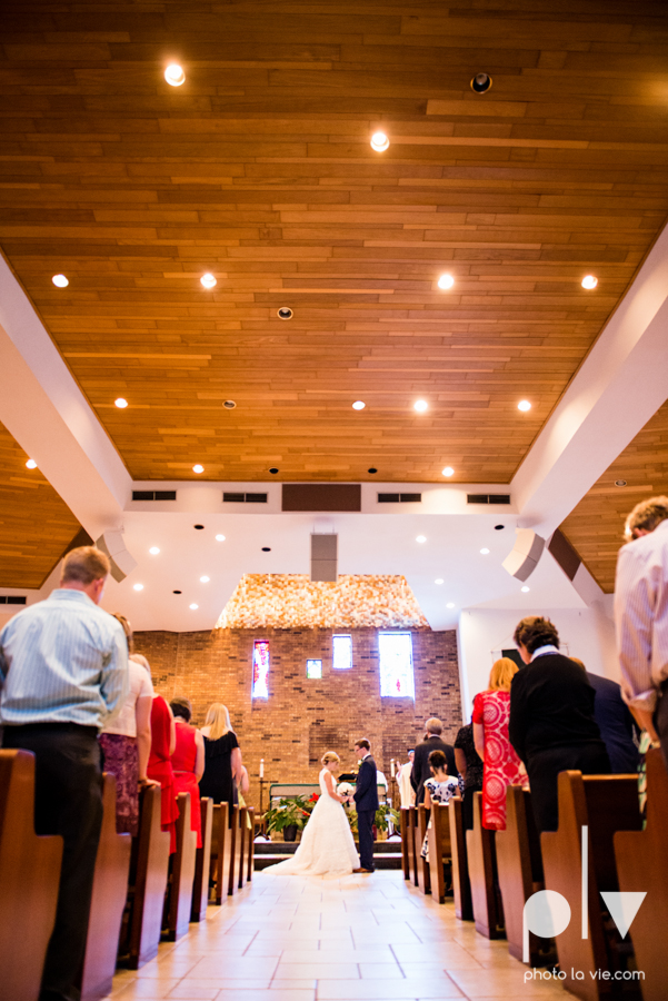 LindsayJohn Wedding Fort Worth catholic country green navy Photo La Vie-24.JPG