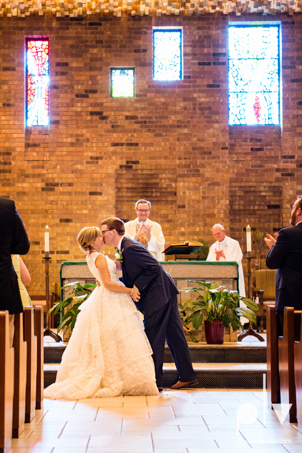 LindsayJohn Wedding Fort Worth catholic country green navy Photo La Vie-39.JPG