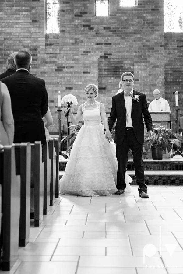 LindsayJohn Wedding Fort Worth catholic country green navy Photo La Vie-40.JPG