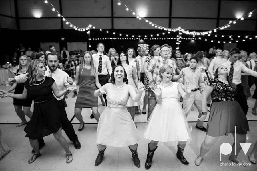 LindsayJohn Wedding Fort Worth catholic country green navy Photo La Vie-73.JPG