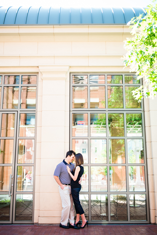 Photo La Vie Sarah Whittaker wedding photographer engagement photography DFW Dallas Fort Worth downtown sundance square fort worth modern art museum couple summer-4.JPG