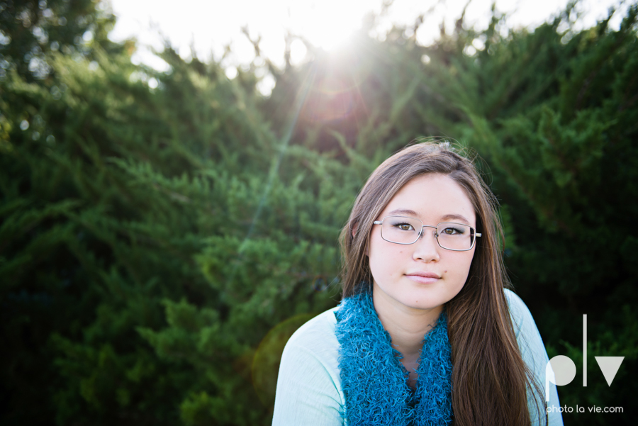 Belle senior session photos dfw Dallas park DBU campus fall winter autumn girl blue Sarah Whittaker Photo La Vie-5.JPG