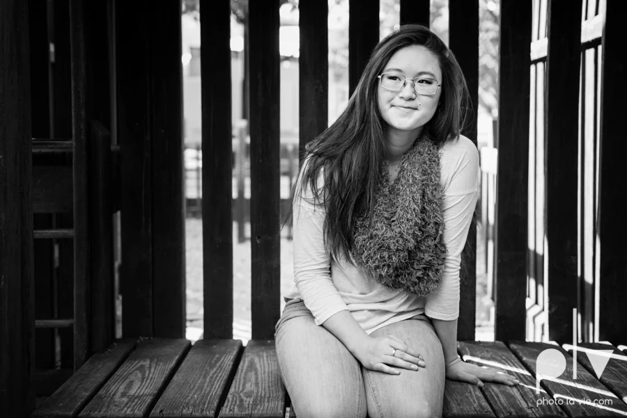 Belle senior session photos dfw Dallas park DBU campus fall winter autumn girl blue Sarah Whittaker Photo La Vie-3.JPG