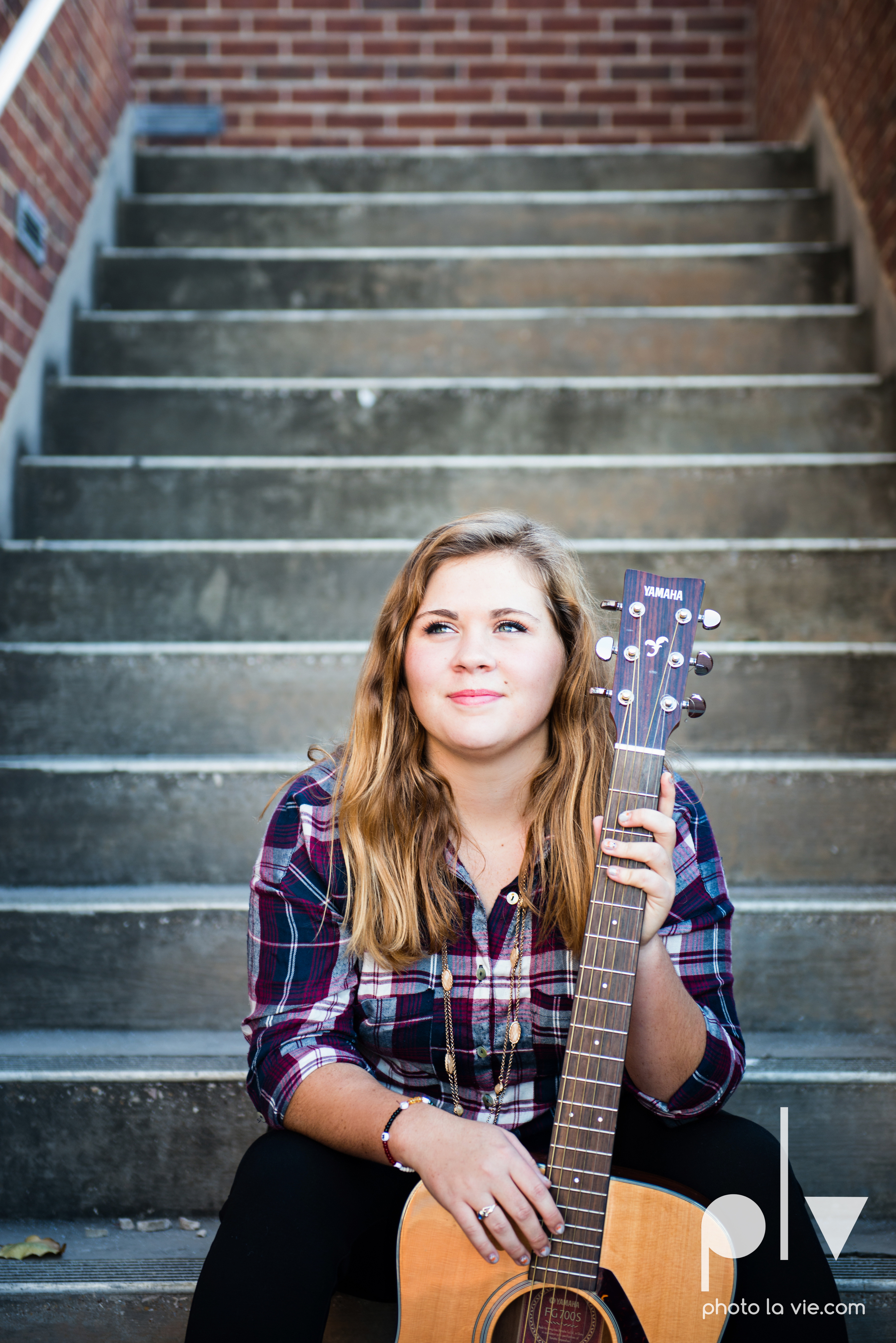 Abi senior session photo DBU dallas dfw texas girl high school campus fall winter plaid dress purple guitar Sarah Whittaker Photo La Vie-7.JPG