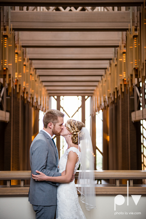 Allison JT Fort Worth Wedding DFW Marty Leonard Chapel November fall autumn Marquis  on Magnolia purple gray architecture lace Sarah Whittaker Photo La Vie-39.JPG