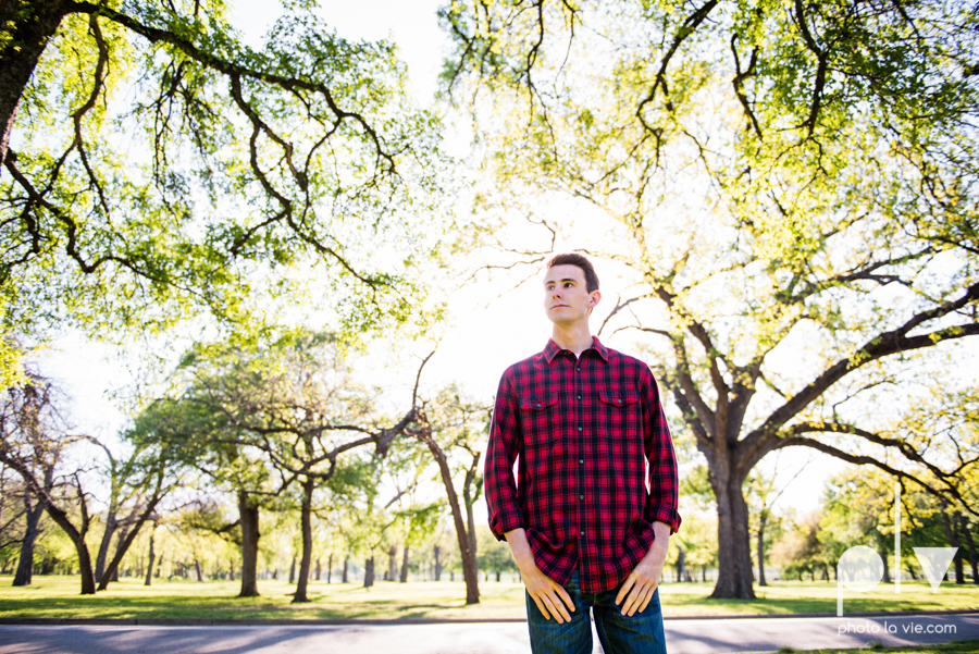 Colin Senior session portraits downtown fort worth T&P station Trinity Park DFW boy Mansfield high school band urban walls light trees outdoors sarah whittaker Photo La Vie-3.JPG