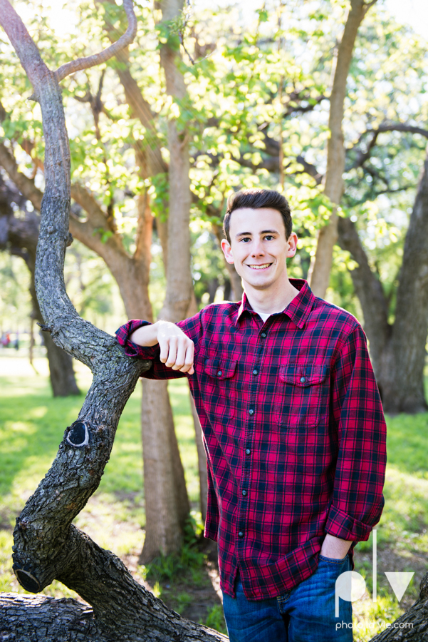 Colin Senior session portraits downtown fort worth T&P station Trinity Park DFW boy Mansfield high school band urban walls light trees outdoors sarah whittaker Photo La Vie-4.JPG