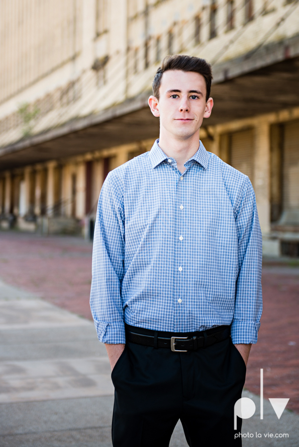 Colin Senior session portraits downtown fort worth T&P station Trinity Park DFW boy Mansfield high school band urban walls light trees outdoors sarah whittaker Photo La Vie-7.JPG