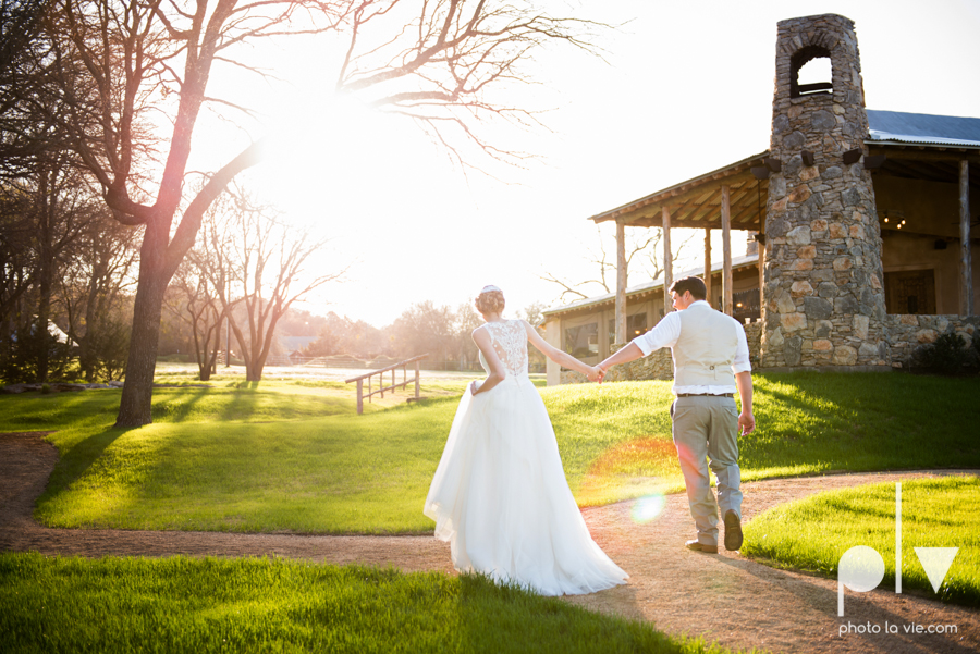 demi keith wedding married the brooks at weatherford texas dfw lace outdoor cow spring summer Sarah Whittaker Photo La Vie-65.JPG