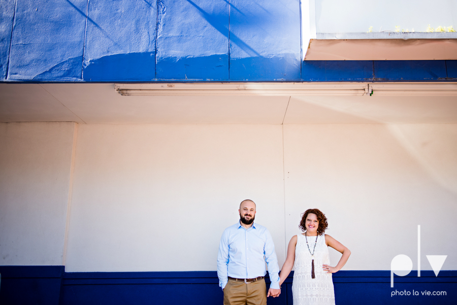 engagement session DFW couple Dallas bishiop arts district white rock lake summer outdoors suitcase docks water trees urban walls colors vines emporium pies Sarah Whittaker Photo La Vie-12.JPG