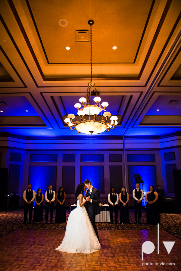 Debbie Trevor wedding ruthe jackson center dfw texas multicultural indian india traditional christian lights Sarah Whittaker Photo La Vie-29.JPG