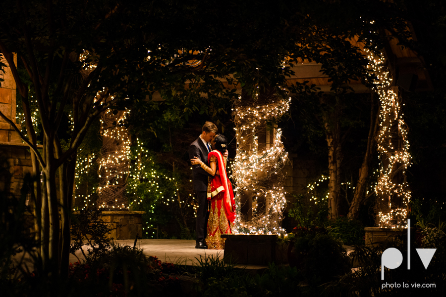 Debbie Trevor wedding ruthe jackson center dfw texas multicultural indian india traditional christian lights Sarah Whittaker Photo La Vie-46.JPG