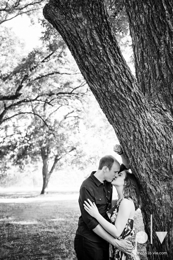 Tori Robert engagement session esession DFW Dallas Bishop Arts District Park Field tx couple guitar ring mural urban walls trees outdoors summer spring emporium pies music poplove Sarah Whittaker Photo La Vie-16.JPG