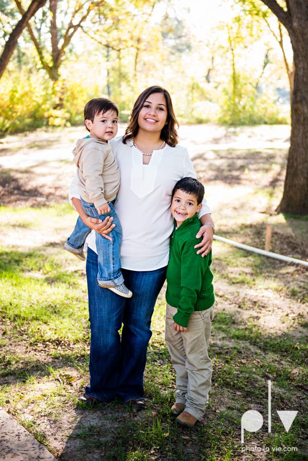 Valdez family mini session mansfield texas oliver nature park fall winter christmas photos photographer children sibilings boy blue Sarah Whittaker Photo La Vie-7.JPG