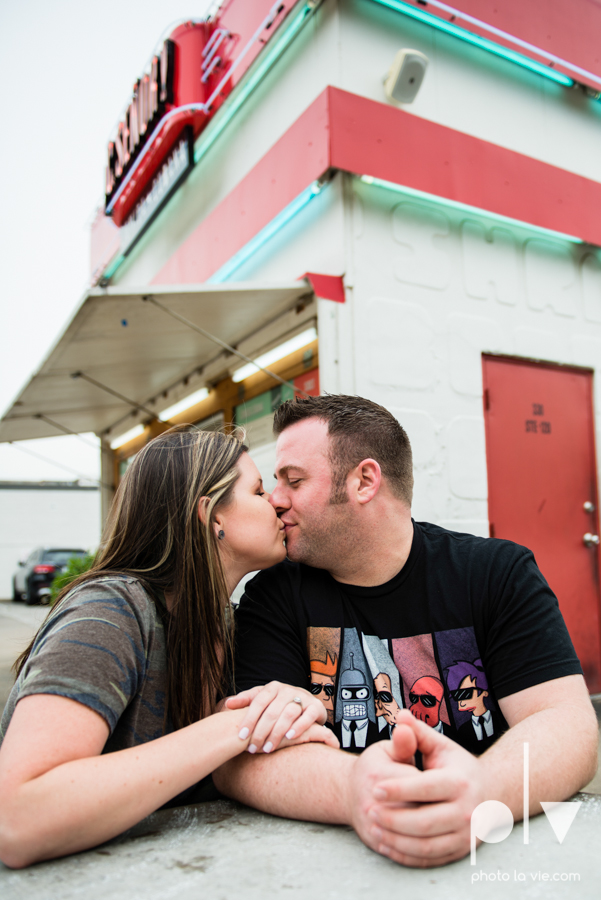 Kristin Trevor engagement blog bishop arts dallas bridge pedestrian floral couple engaged wedding DFW texas Sarah Whittaker Photo La Vie-13.JPG