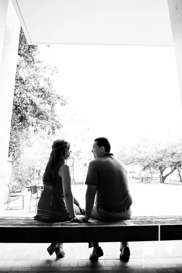 DFW engagement session Dallas hunt hill bridge pedestrian bridge University of Dallas couple DU summer Photo La Vie-3.JPG