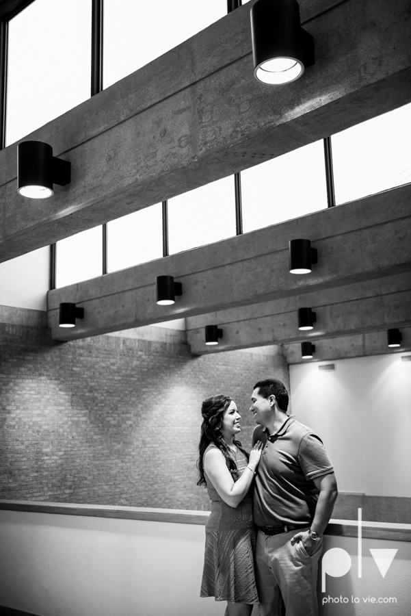 DFW engagement session Dallas hunt hill bridge pedestrian bridge University of Dallas couple DU summer Photo La Vie-6.JPG