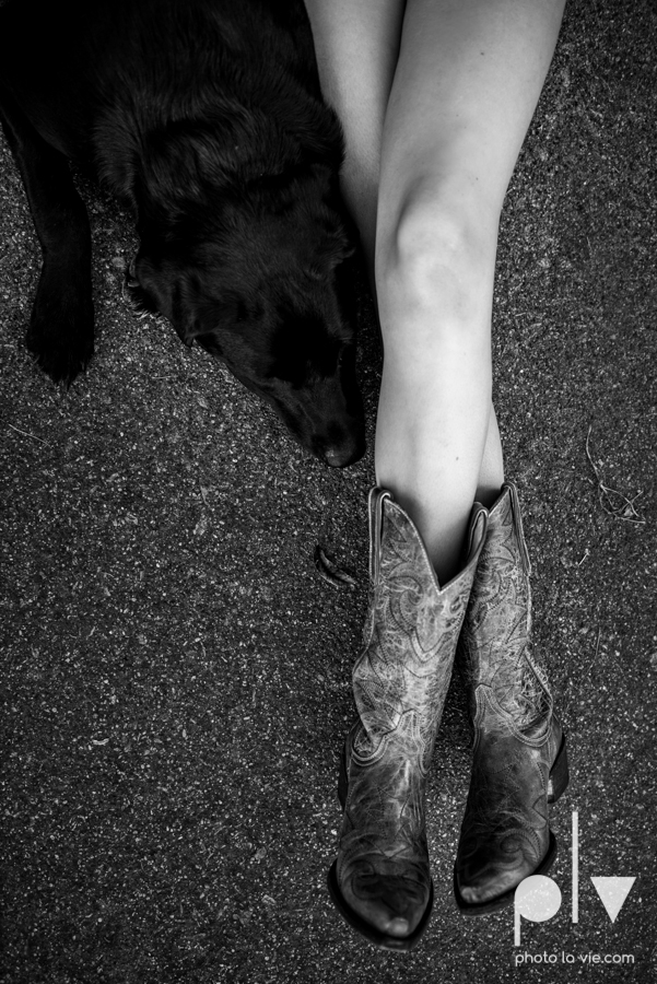 senior session fall golden hour high school back lit bridge boots downtown mansfield texas oliver nature park autumn summer vibes Sarah Whittaker Photo La Vie-8.JPG